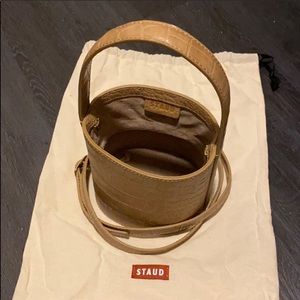 STAUD bissett bag!